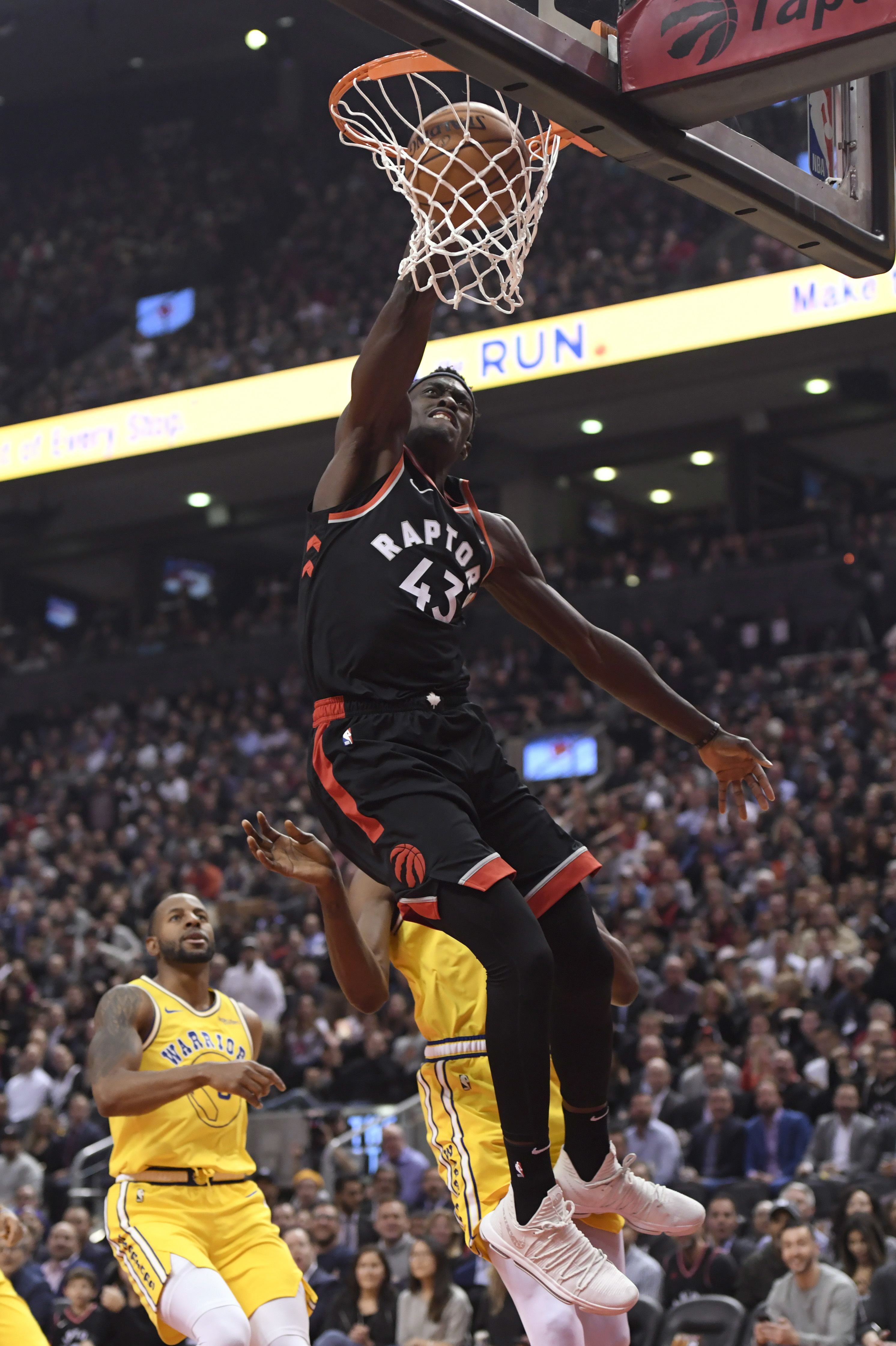 夜间演绎出 夜间演绎出