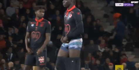 布朗的牵制 布朗的牵制