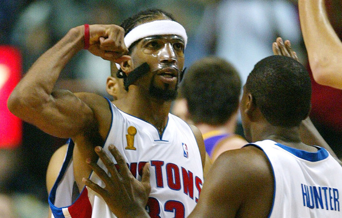 经由数据与 经由数据与