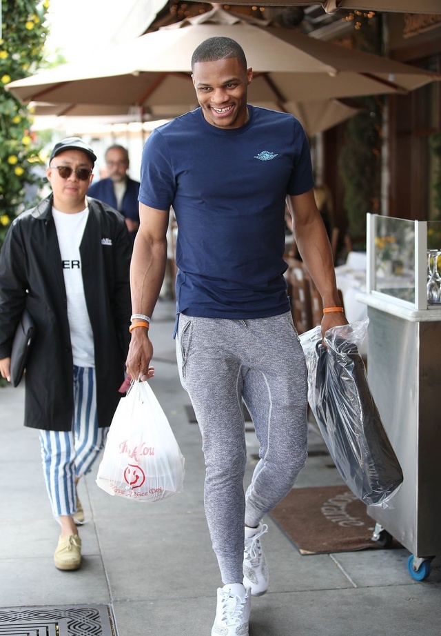 低位单打球 低位单打球