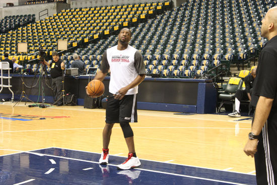 高强度篮板 高强度篮板